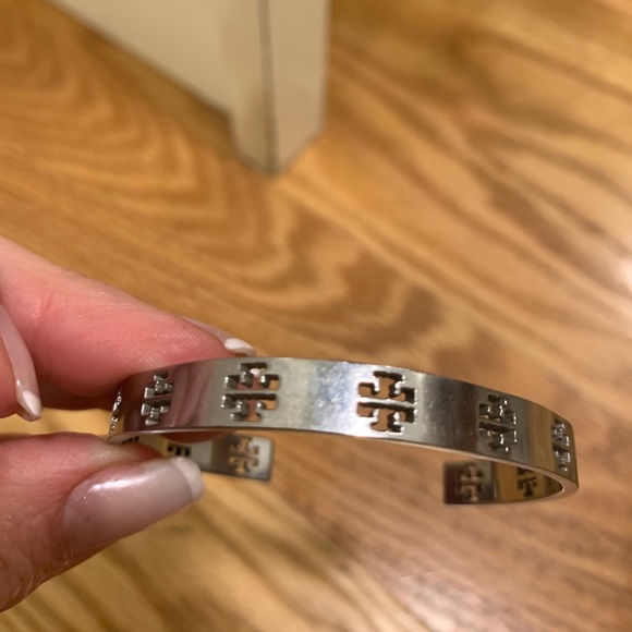 Tory Burch logo cuff - Picture 4 of 4